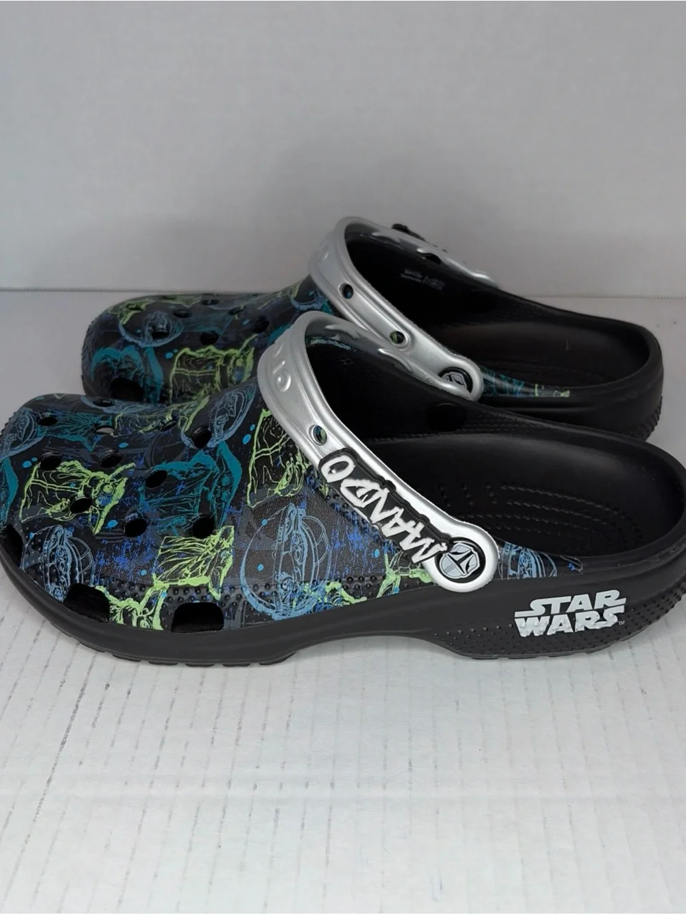 CROCS Star Wars Disney Mandalorian The Child Clogs M 7/ W 9 Lucasfilm Ltd